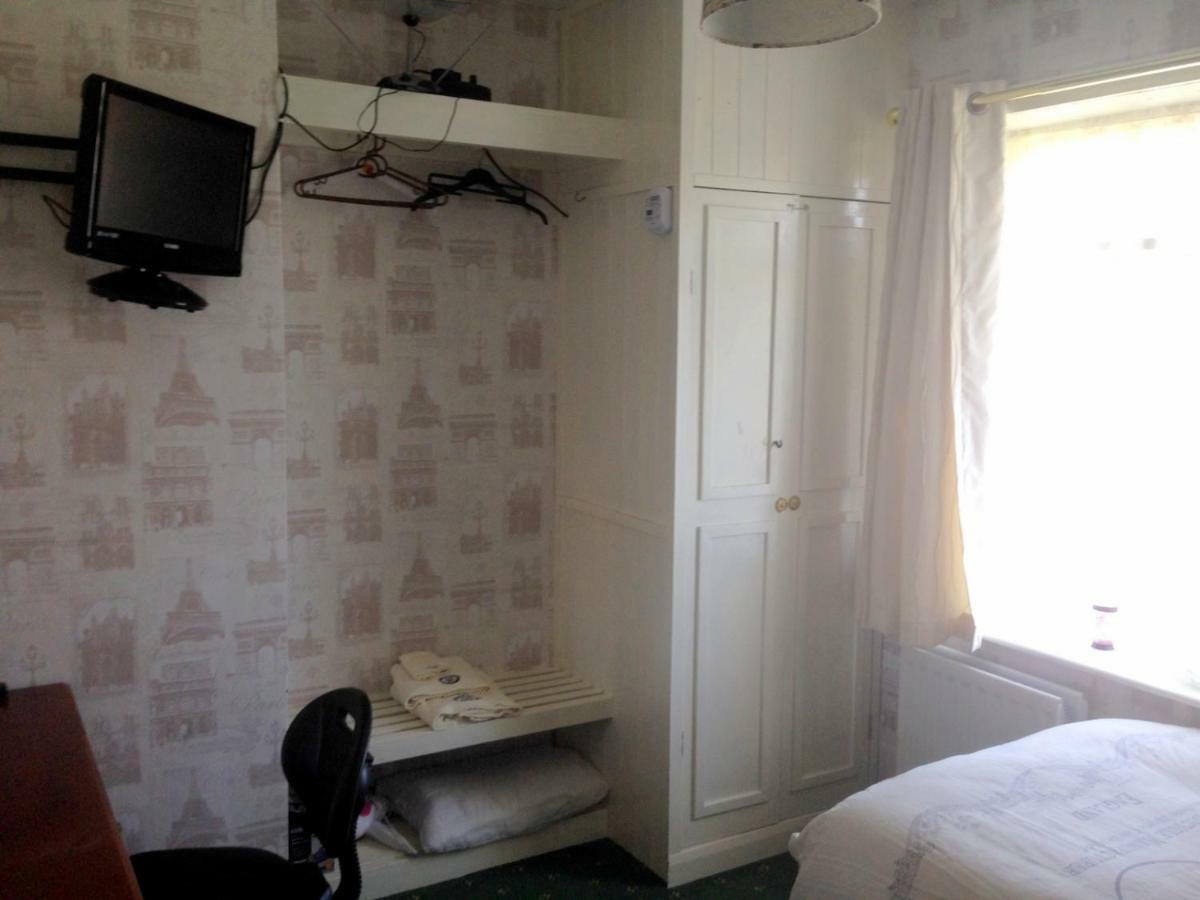 Liverpool Airport Rooms Speke Exteriör bild