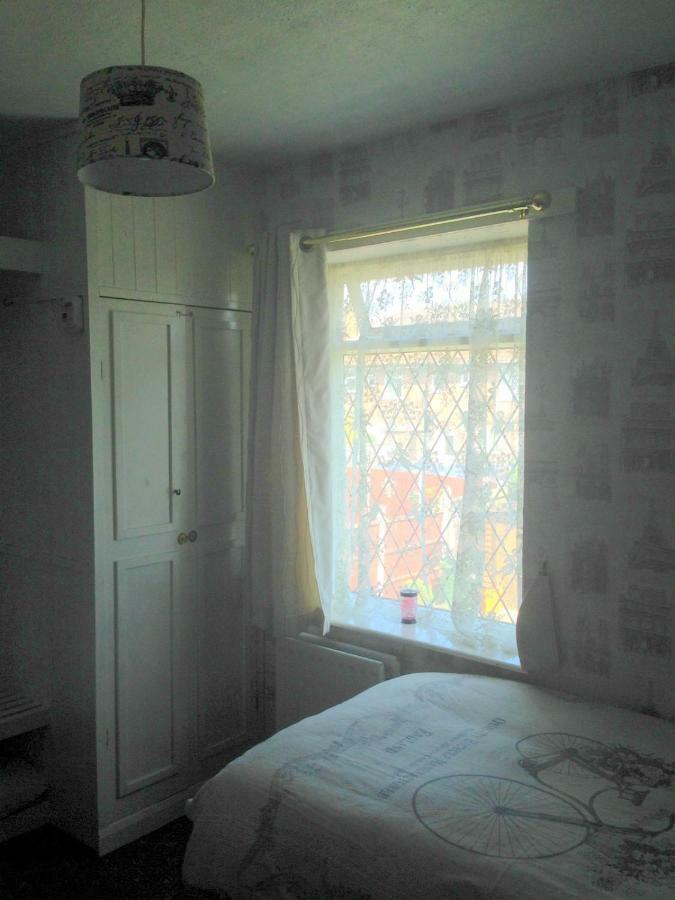 Liverpool Airport Rooms Speke Exteriör bild